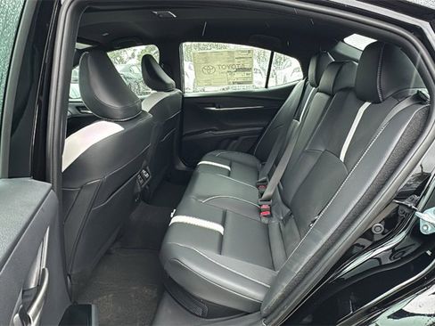 New 2026 Toyota Camry Hybrid image 21