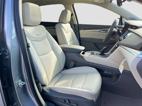 New 2026 Cadillac XT5 Premium Luxury w/ Driver Assist Package AWD/4WD image 34