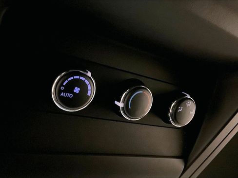 Used 2019 Dodge Grand Caravan GT image 33