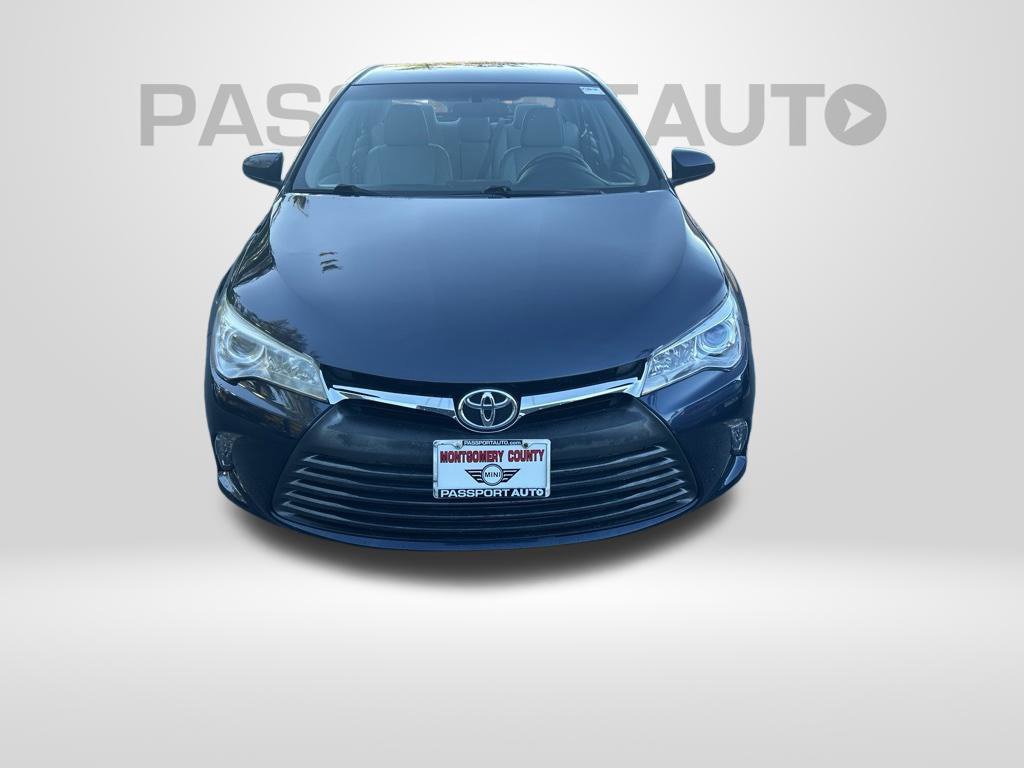 Used 2017 Toyota Camry XLE FWD image 9