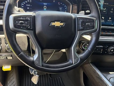 Used 2023 Chevrolet Silverado 1500 LTZ w/ LTZ Convenience Package II AWD/4WD image 10