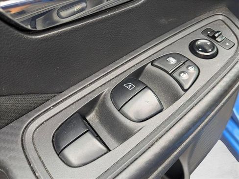 Used 2021 Nissan Versa SV image 10