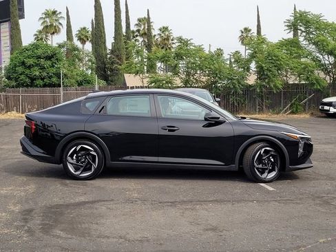 New 2026 Kia K4 EX image 3