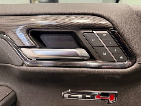 Used 2023 GMC Sierra 1500 AT4 w/ AT4 Preferred Package AWD/4WD image 26