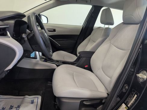 Used 2023 Toyota Corolla Cross L AWD/4WD image 9