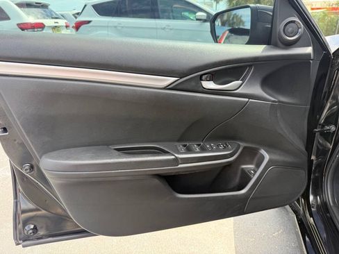 Used 2019 Honda Civic Sport image 9