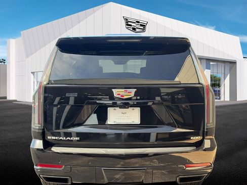 Used 2025 Cadillac Escalade Sport Platinum AWD/4WD image 3