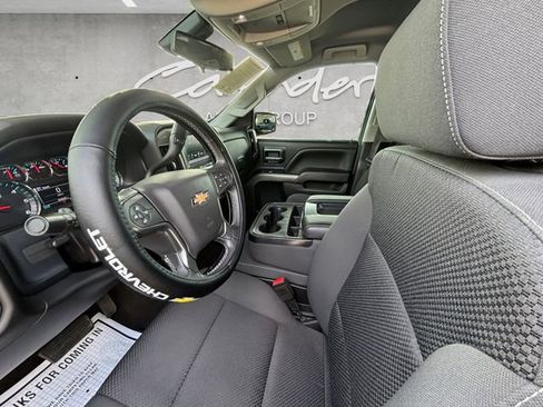 Used 2018 Chevrolet Silverado 1500 LT w/ LT Eassist Package RWD image 19