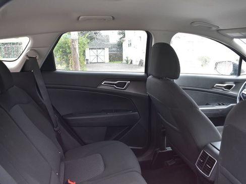 Used 2026 Kia Sportage LX FWD image 23