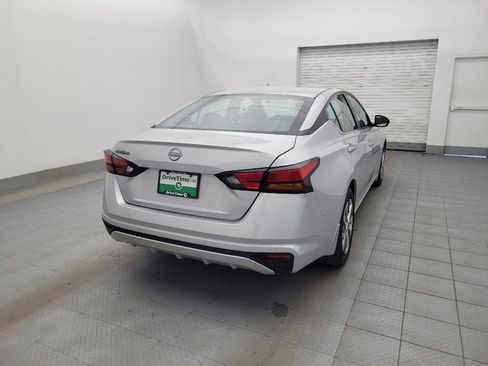 Used 2024 Nissan Altima 2.5 S image 7