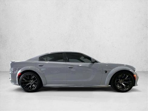 Used 2022 Dodge Charger SRT Hellcat w/ Harman/Kardon Audio Group RWD image 5