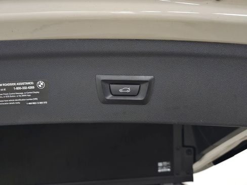 Used 2026 BMW iX xDrive60 AWD/4WD image 10