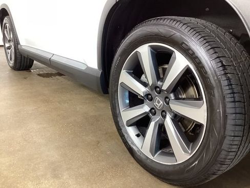 Used 2024 Honda Pilot Elite image 15