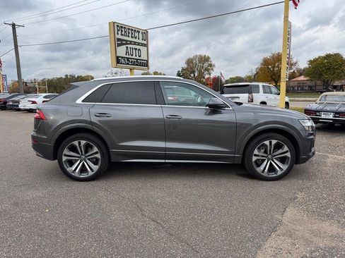 Used 2019 Audi Q8 Prestige AWD/4WD image 3