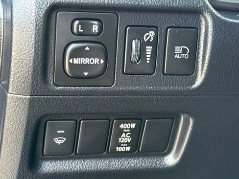 Used 2021 Toyota 4Runner Limited AWD/4WD image 25