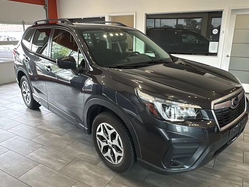 Used 2019 Subaru Forester Premium w/ Popular Package #1 AWD/4WD image 3