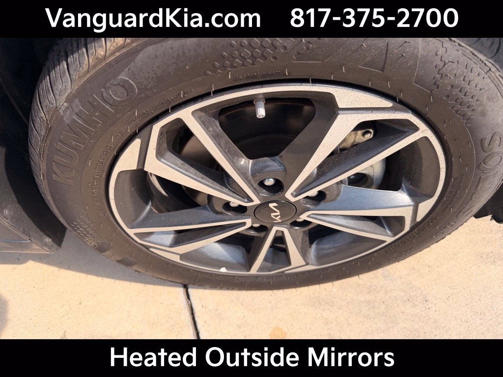 Certified 2024 Kia Forte LXS w/ LXS Technology Package FWD image 10