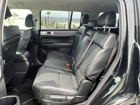 Used 2025 Hyundai Santa Fe SEL FWD image 24
