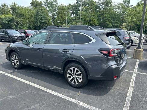 Certified 2025 Subaru Outback Premium AWD/4WD image 6