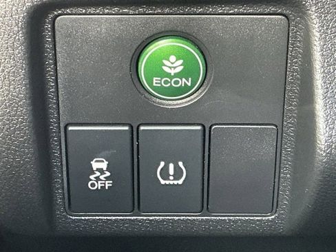 Used 2017 Honda HR-V EX image 19