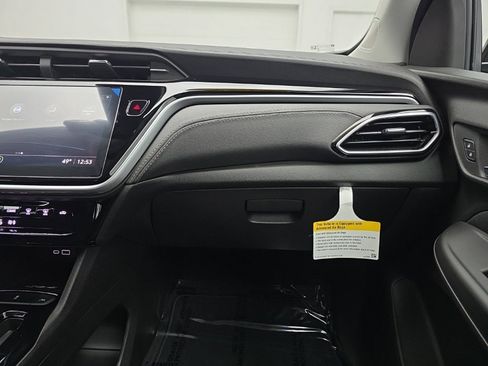 Used 2023 Chevrolet Bolt EUV LT image 40