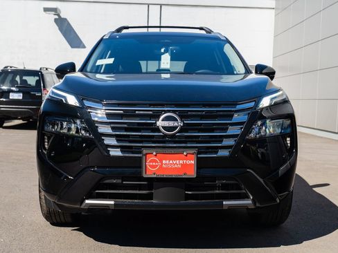 New 2026 Nissan Rogue Platinum AWD/4WD image 2