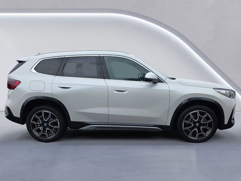 New 2026 BMW X1 xDrive28i w/ Technology Package image 3