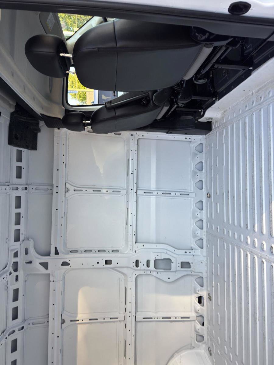 Used 2026 RAM ProMaster 2500 w/ Convenience Group FWD image 16
