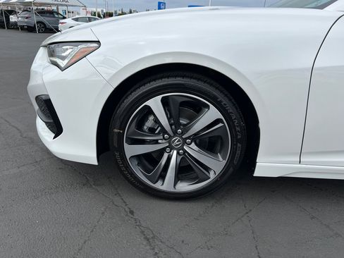 Certified 2025 Acura TLX w/ Technology Package image 5