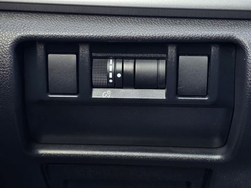 Used 2025 Subaru Impreza 2.0i Sport image 34