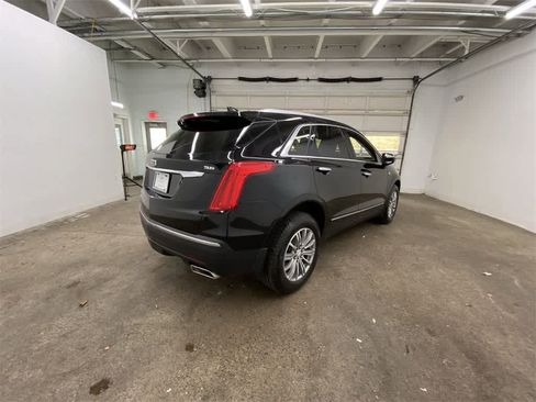 Used 2017 Cadillac XT5 Luxury image 6