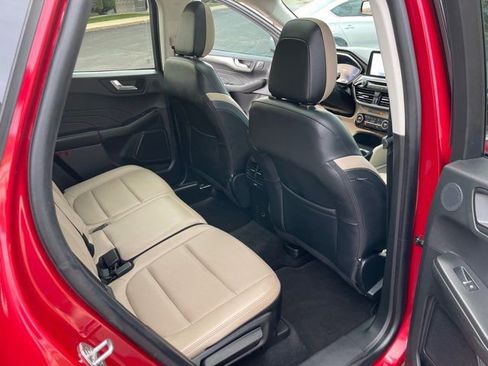 Used 2021 Ford Escape Titanium w/ Class II Trailer Tow Package image 19