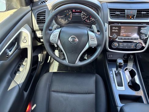 Used 2018 Nissan Altima 2.5 SR FWD image 13