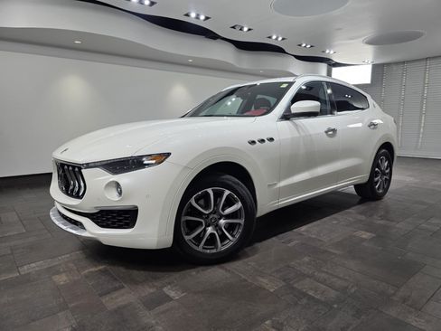 Used 2021 Maserati Levante GranLusso AWD/4WD image 1