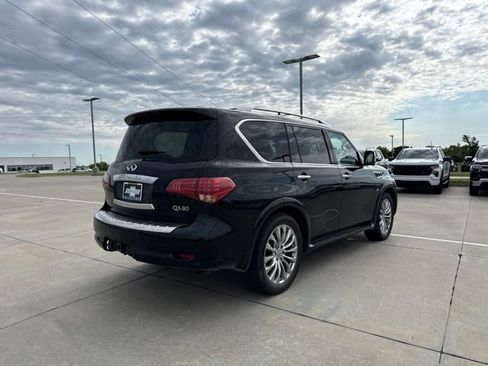 Used 2017 INFINITI QX80 4WD w/ Deluxe Technology Package image 5