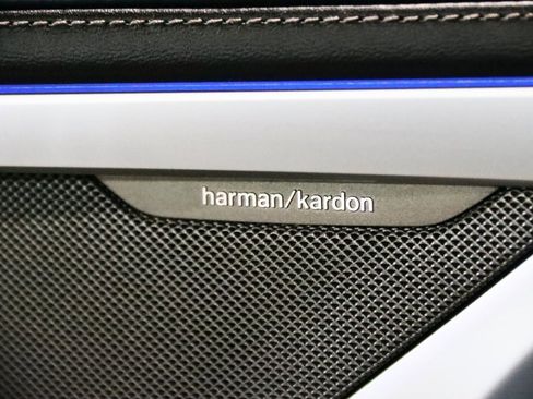 Used 2021 BMW M850i xDrive Convertible image 19