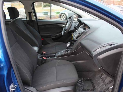 Used 2018 Ford Focus SE image 29