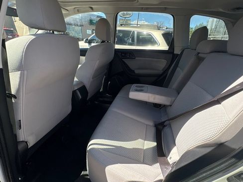 Used 2018 Subaru Forester 2.5i Premium w/ All-Weather Package AWD/4WD image 19