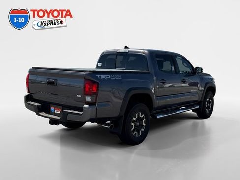 Certified 2018 Toyota Tacoma TRD Off-Road w/ Technology Package AWD/4WD image 5