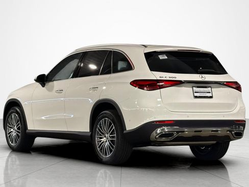 New 2026 Mercedes-Benz GLC 300 image 3