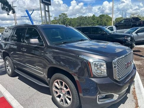 Certified 2017 GMC Yukon Denali AWD/4WD image 4