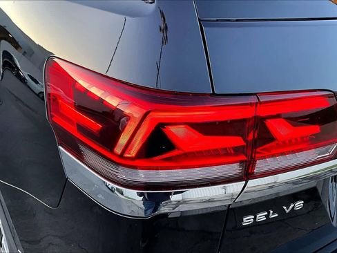 Used 2023 Volkswagen Atlas SEL Premium image 28