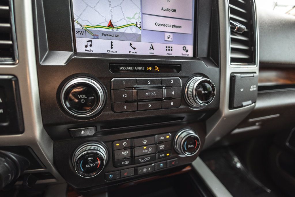 Used 2018 Ford F150 King Ranch w/ Equipment Group 601A Luxury AWD/4WD image 16
