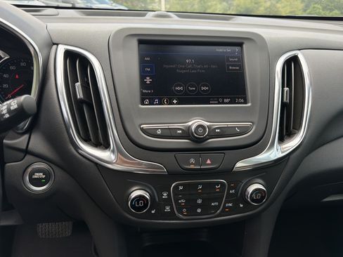 Used 2024 Chevrolet Equinox LT AWD/4WD image 28