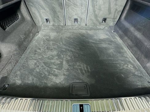 Used 2023 Audi Q8 Premium Plus w/ Premium Plus Package image 23