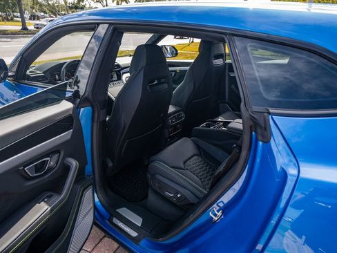 Used 2022 Lamborghini Urus image 35