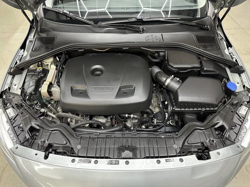 Used 2018 Volvo V60 T5 Dynamic w/ Vision Package image 7