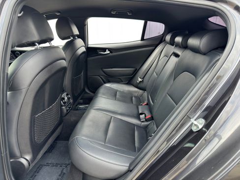 Used 2020 Kia Stinger GT-Line image 35