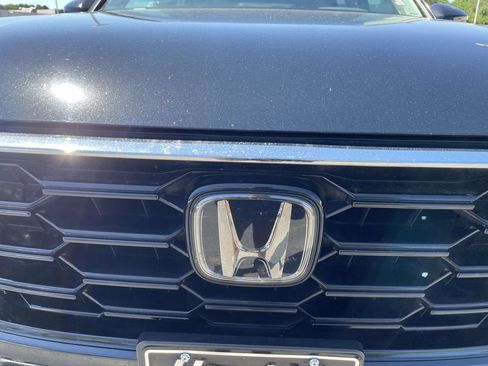Used 2023 Honda CR-V EX image 7