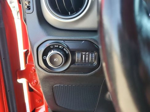 Used 2021 Jeep Wrangler Unlimited Sport AWD/4WD image 19